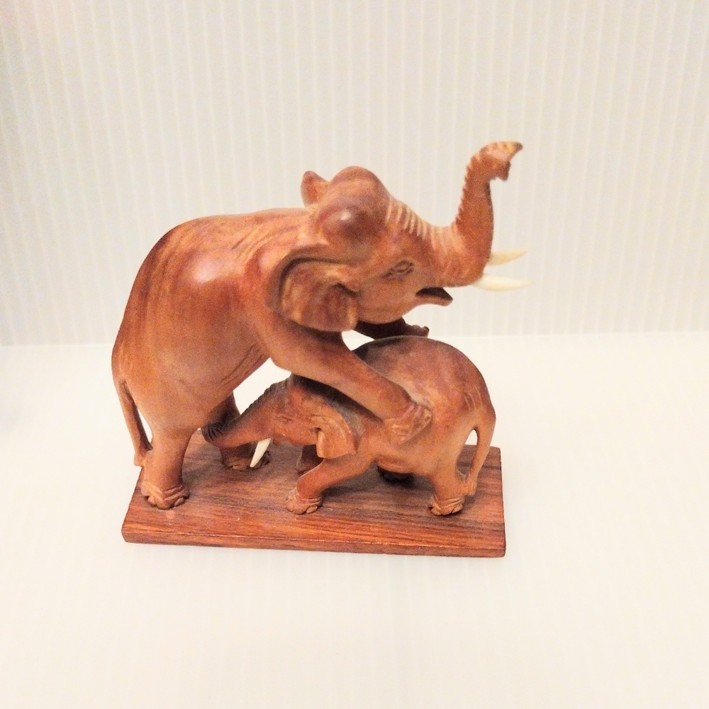 Lot of 3 Carved Playful Elephant Family